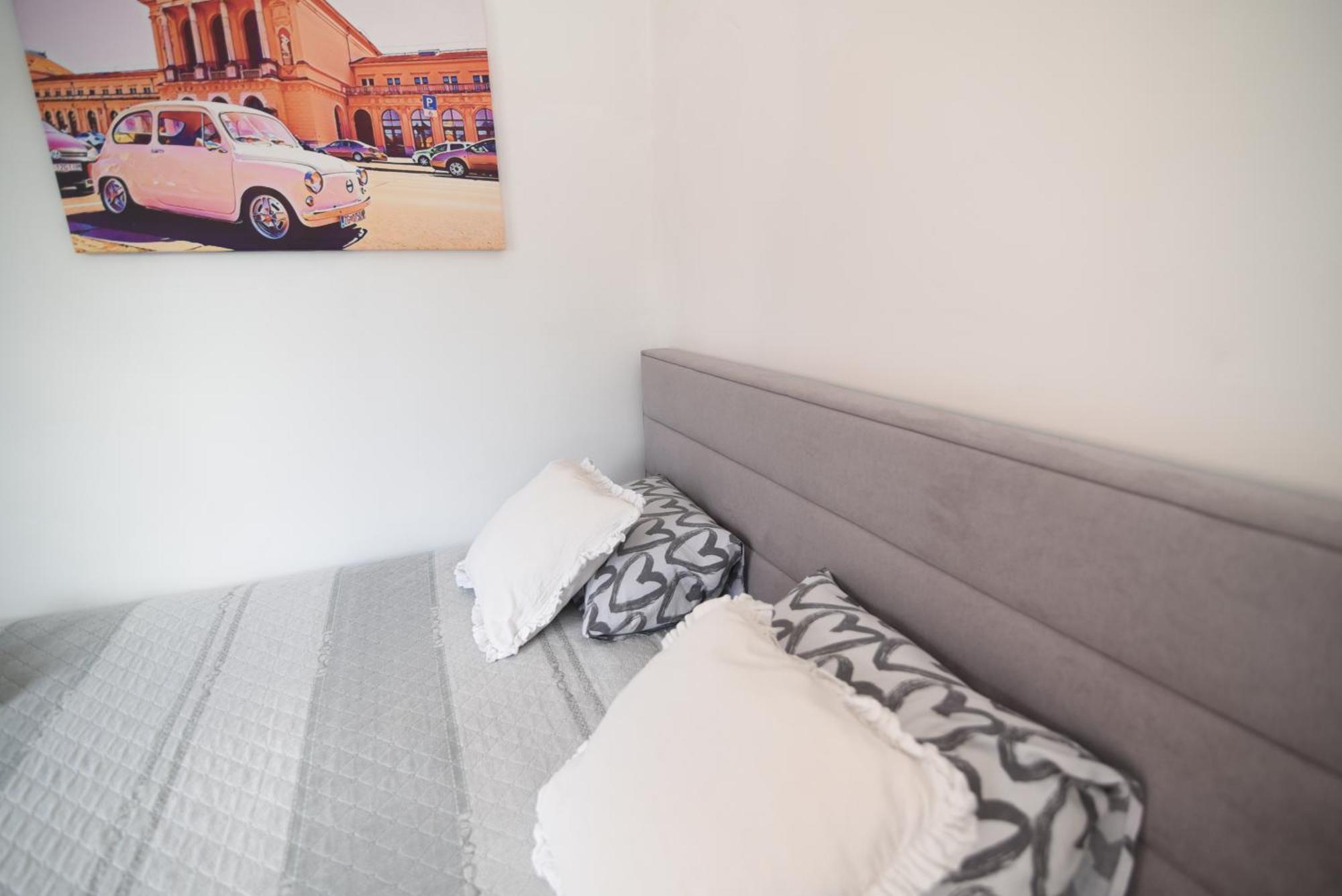 Gretanola Studio In Zagreb, Parking, Self Check-In Luaran gambar